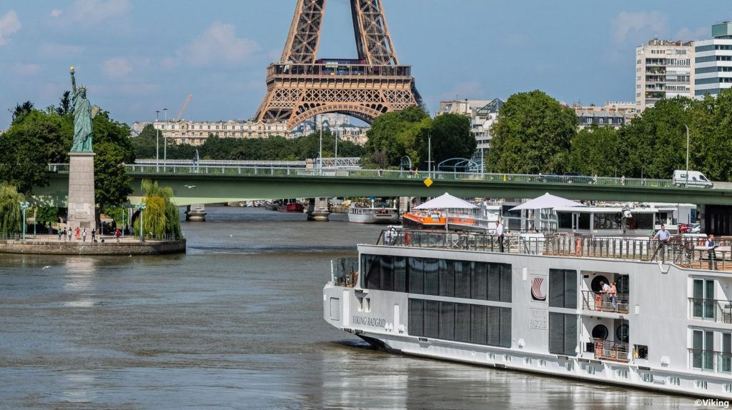 viking longship paris