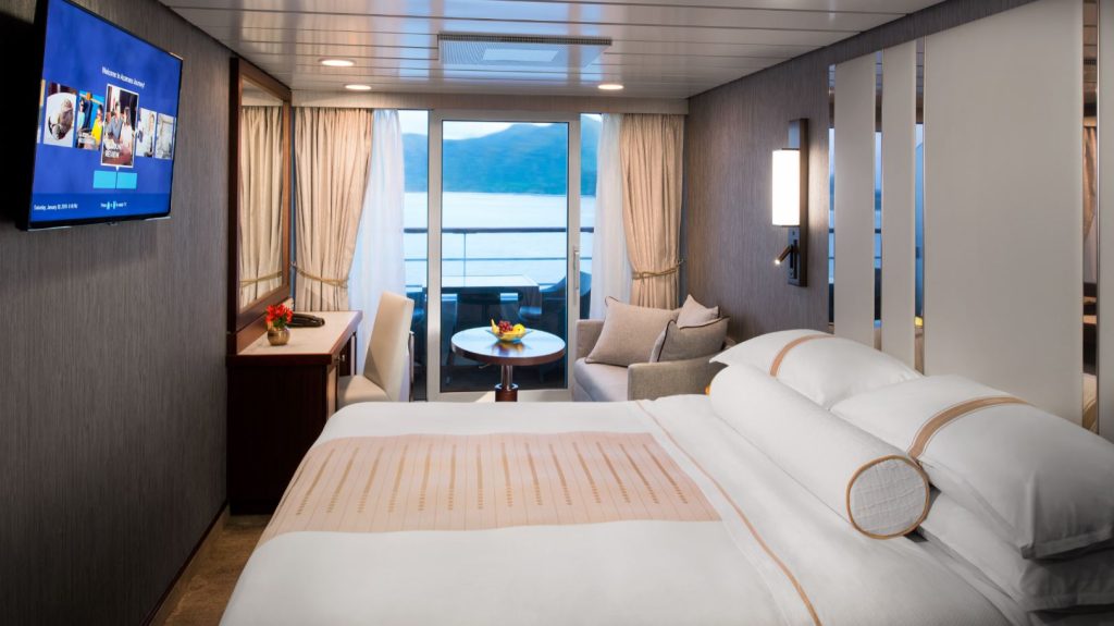 Cruise Ship Rooms: How to Choose the Cabin That's Right for You