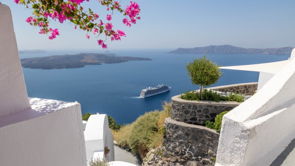 oceania cruises santorini greece